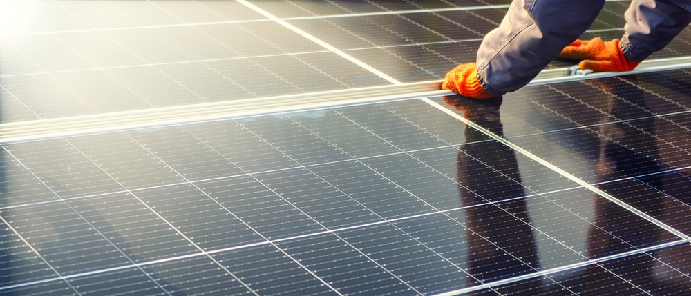  Setting Up for Success: Essential Steps for O&M in Utility-Scale Solar Farm Construction