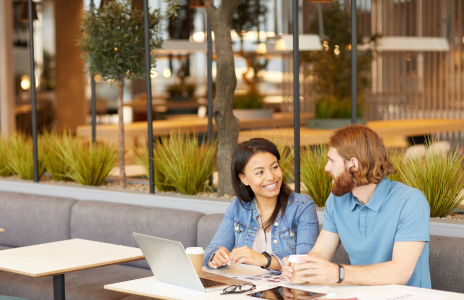 Hiring Solutions Engineers in Europe: A Guide for SaaS Companies
