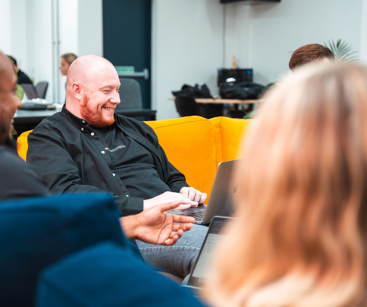 Data centre recruiter looking at AI trends on laptop