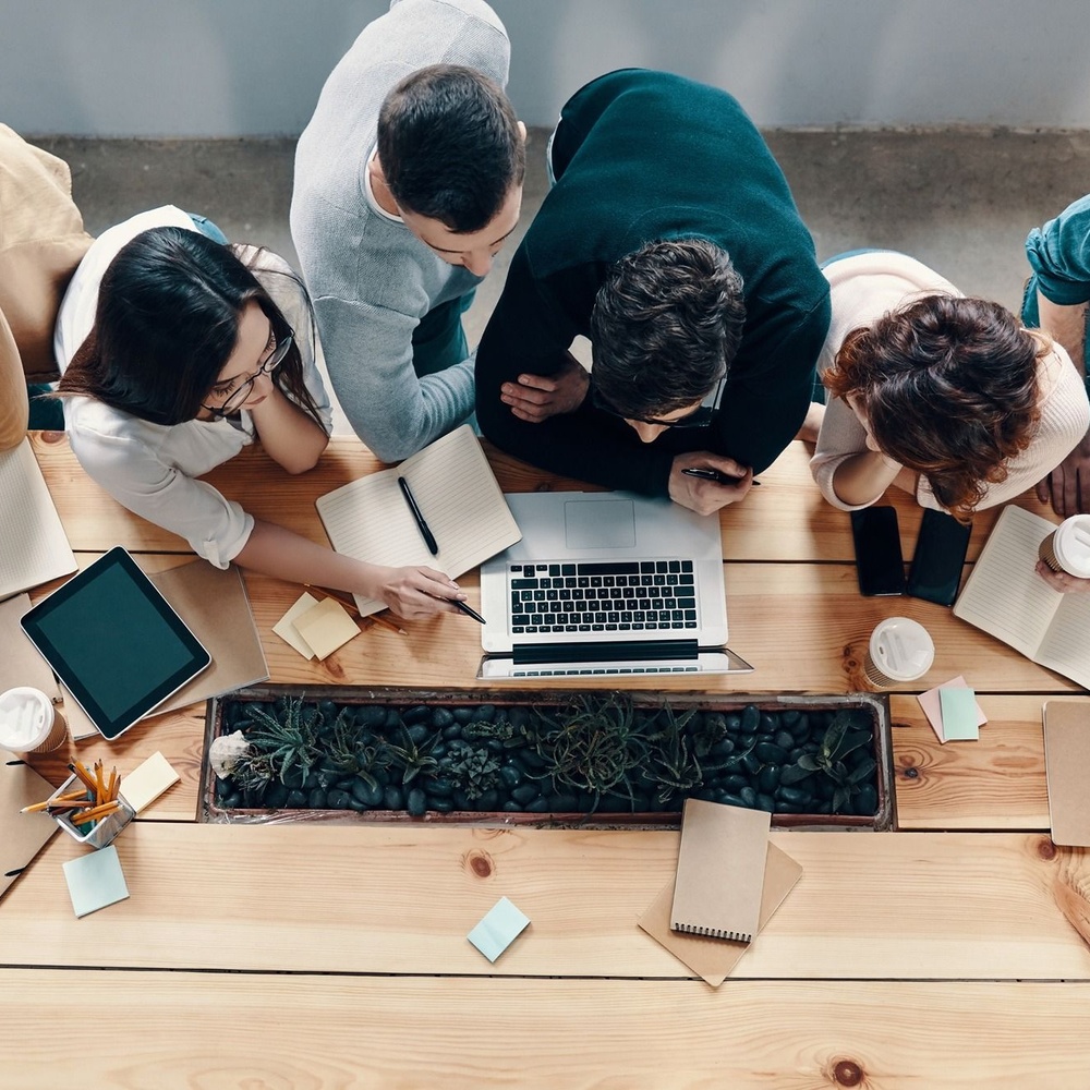 Group of IT contractors discussing a project
