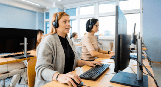 What to Put on a Customer Service Advisor CV