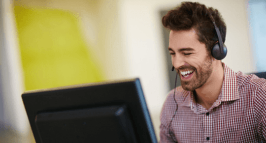 What to Put on a Receptionist CV