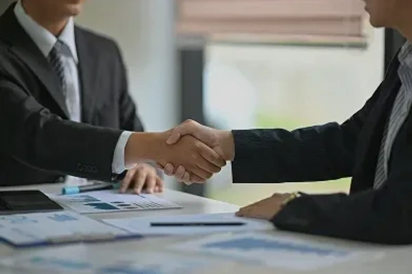 Make smarter, less risky lateral hires