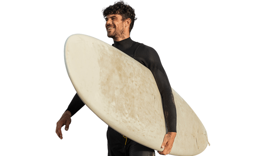 Surfer in wetsuit with board, symbolising Medacs Healthcare’s lifestyle-friendly nurse and midwife careers in Australia.