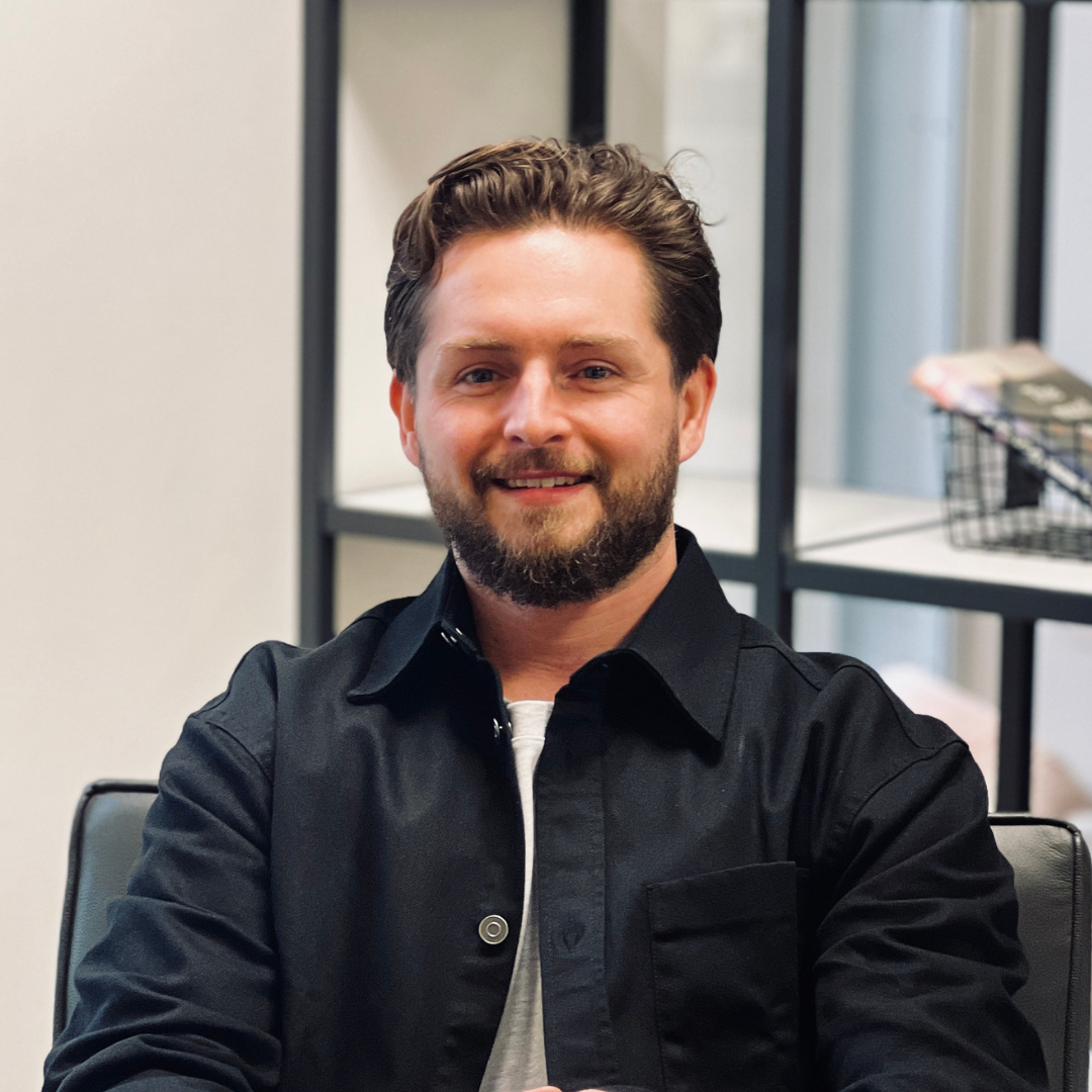 consultant-James Hill