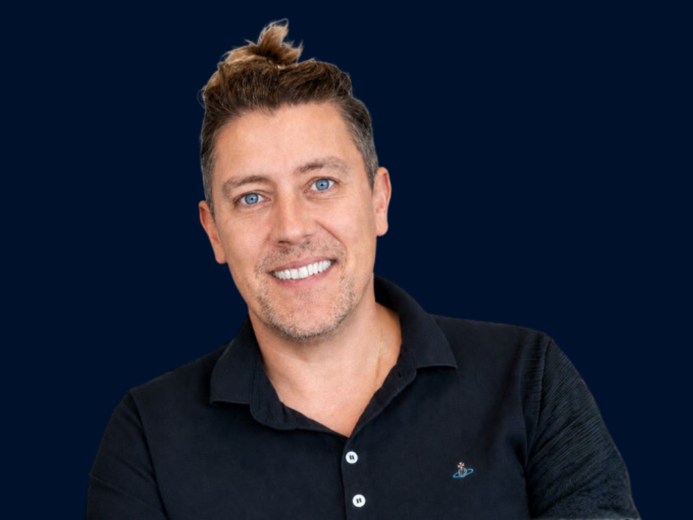 Steven Nichol image