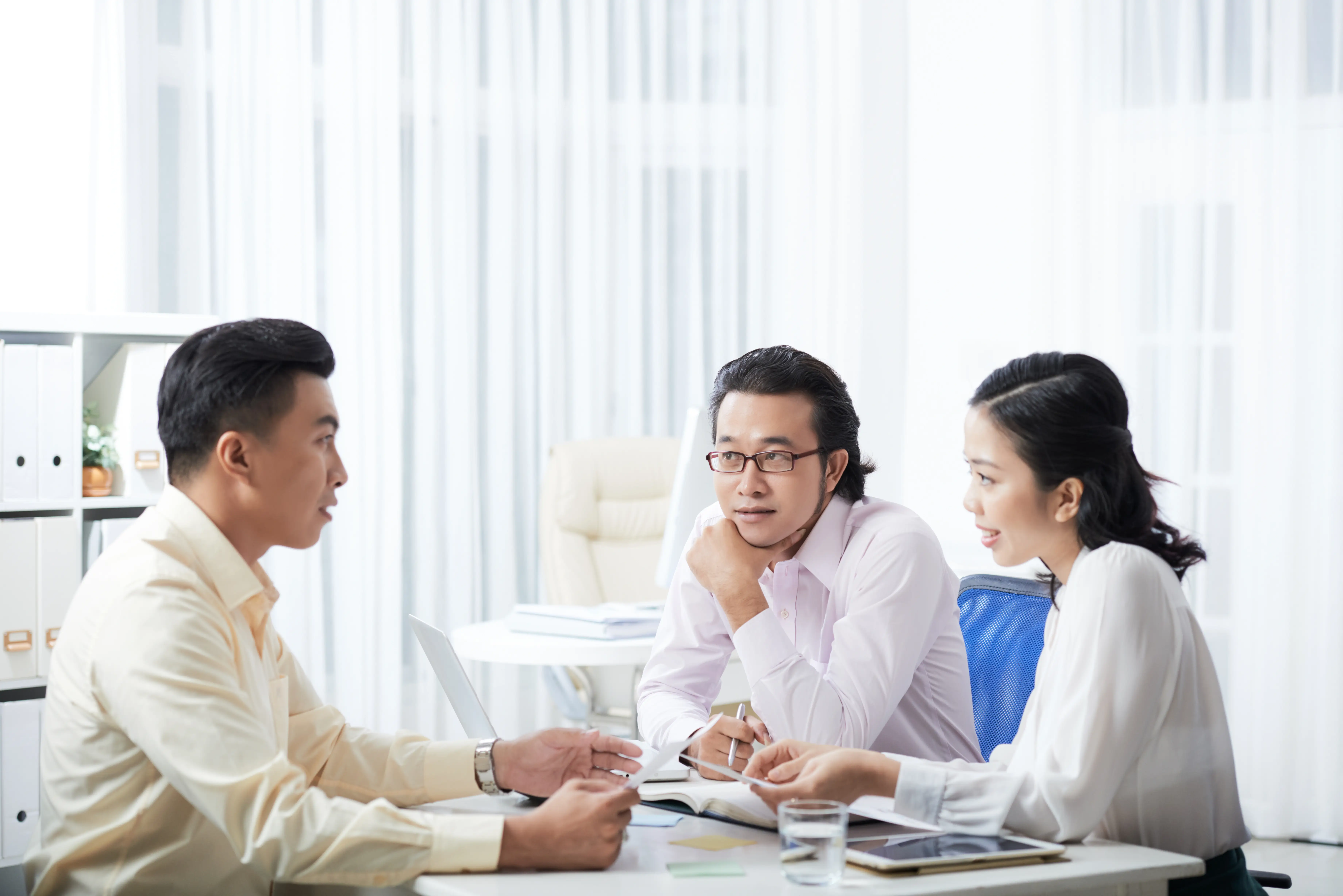 The Power of Positive Communication: Strategies for Building a More Productive Workplace Culture