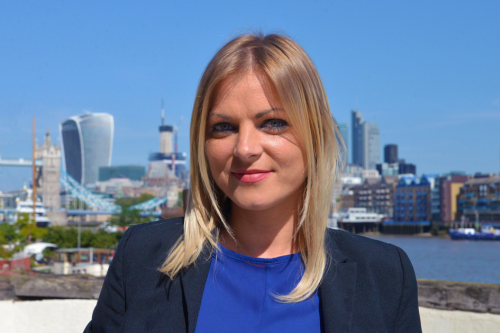Debora Bezedea at Tower Bridge VHR