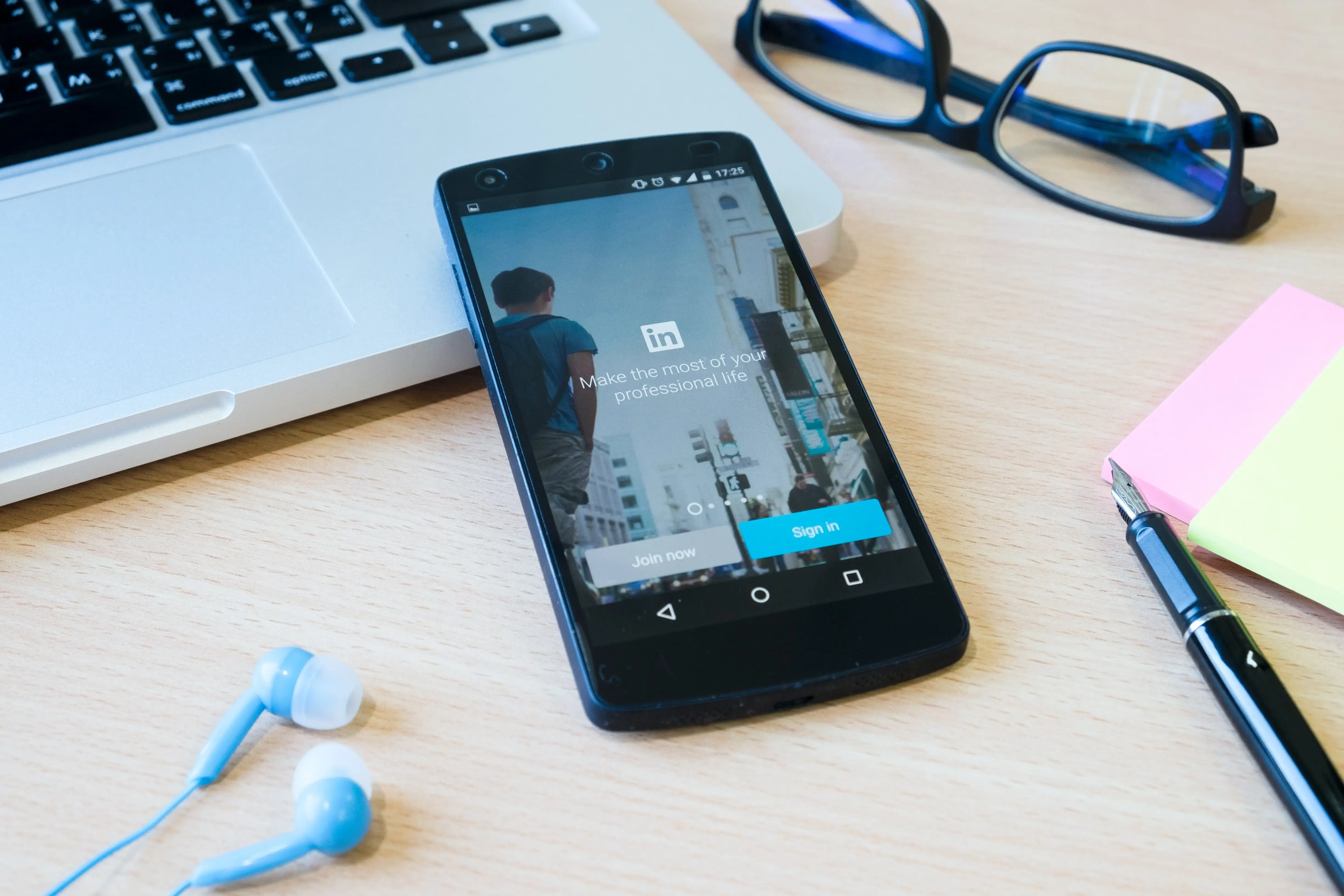 How to be Professional on LinkedIn?