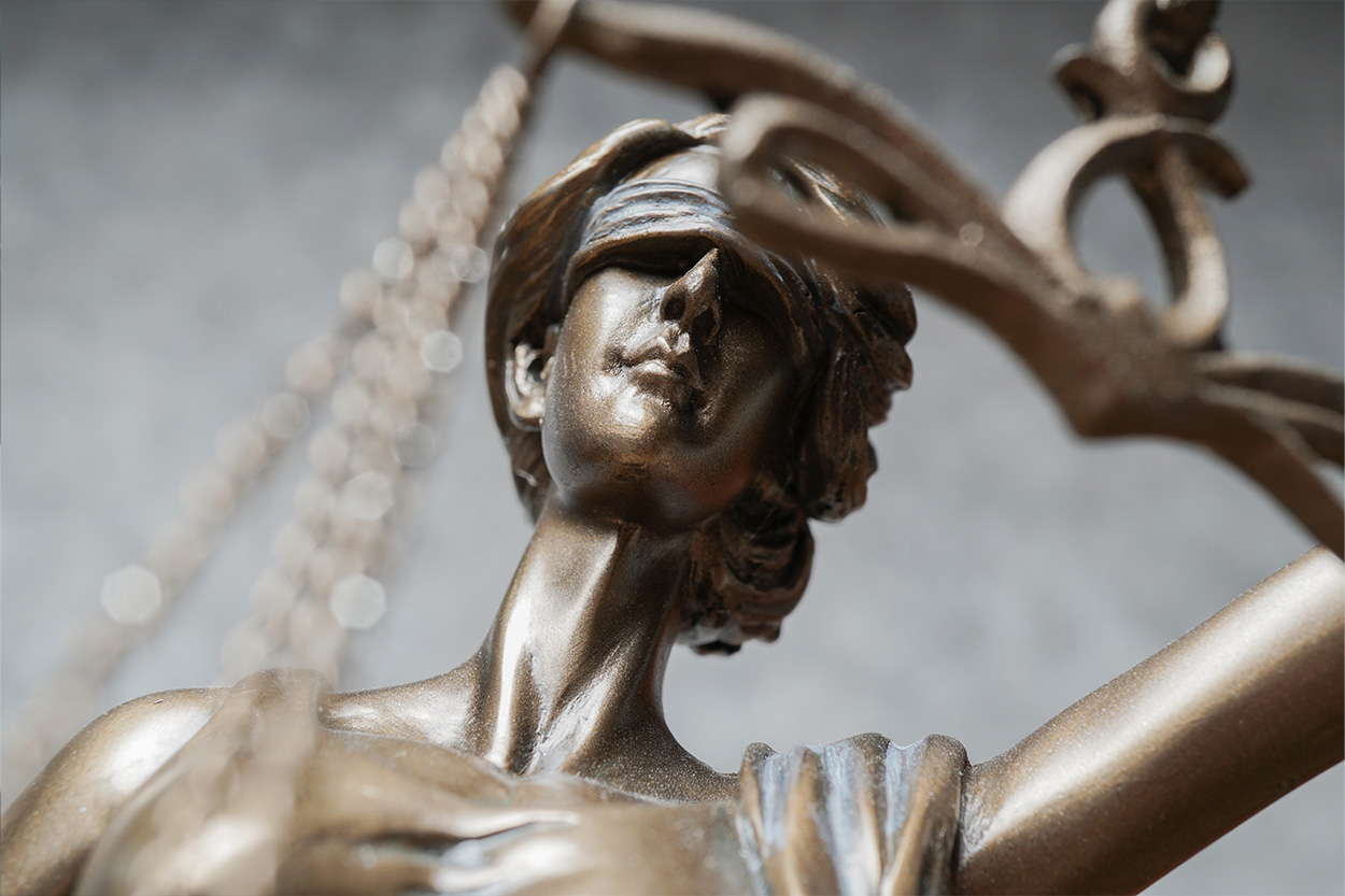 Legal & Compliance 