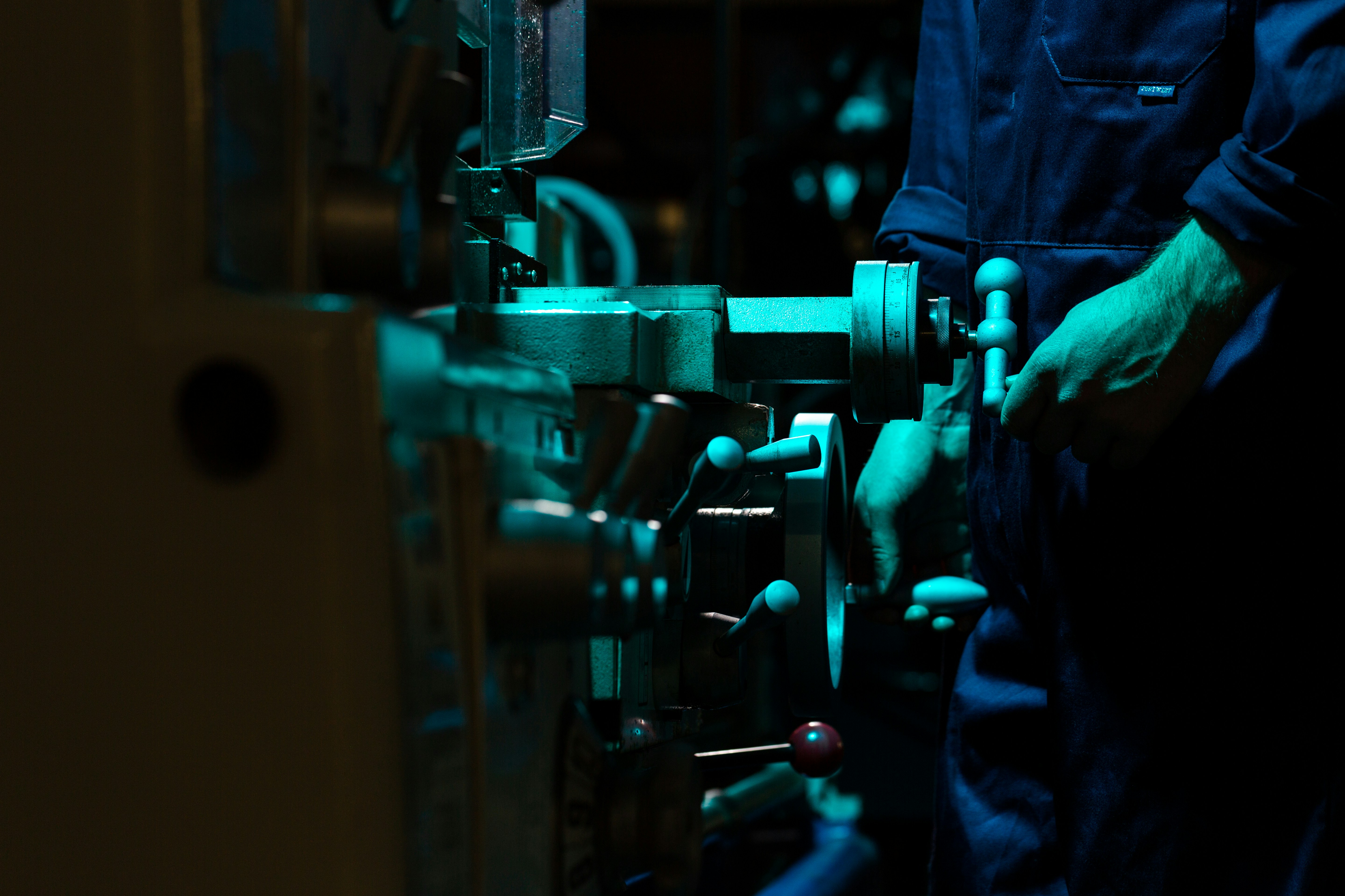 US Manufacturing in 2026: Massive Investment, Underwhelming Growth and the Reshoring Myth 