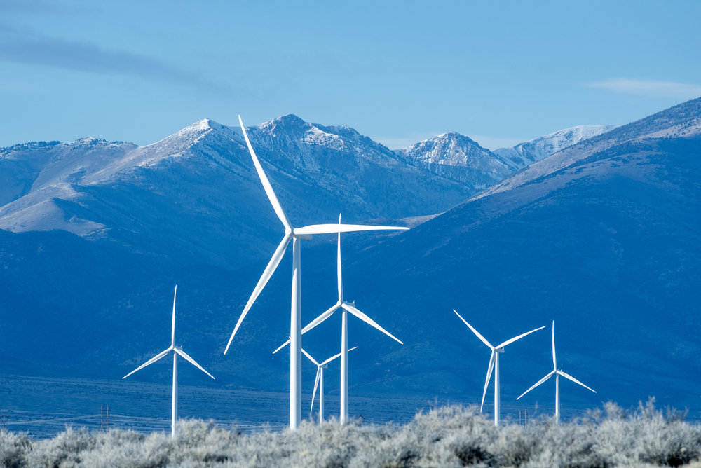 The Pros and Cons of Onshore vs Offshore Wind Farms