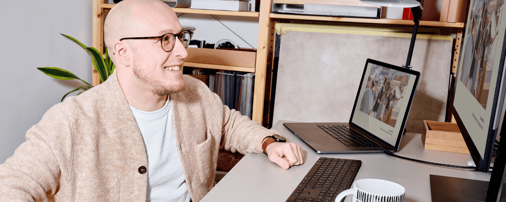 How Creative Recruitment Agencies Track Industry Trends 