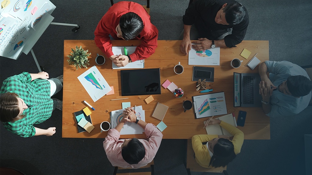 Scaling Strategic Hiring for Moneyhub