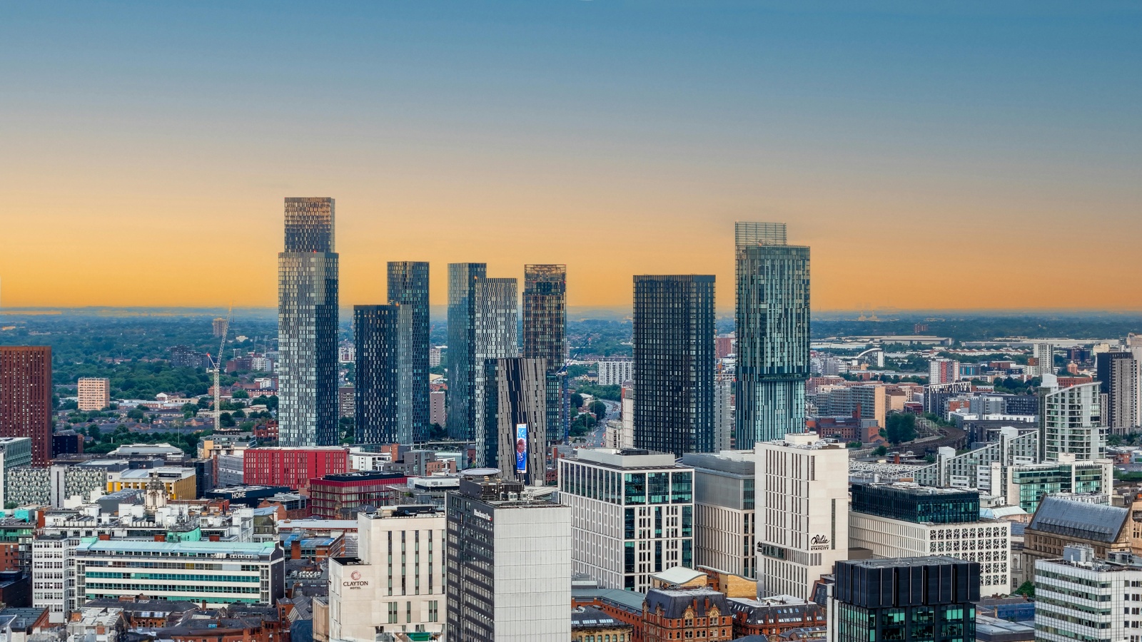 Manchester, UK - deverellsmith