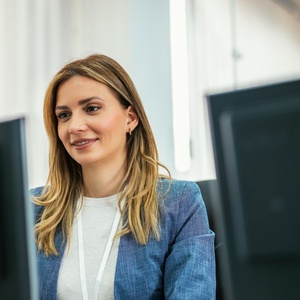 How to Become a Supply Chain Project Manager