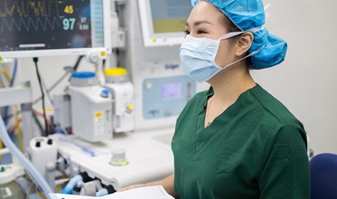 ICU Nursing: How to Build Experience and Advance Your Career