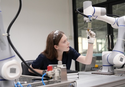 Why Senior Advanced Engineering Professionals Should Be Consulting With CMC 