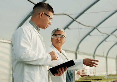 Why Senior Life Sciences Professionals Should Be Consulting With CMC