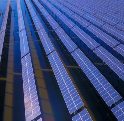 Solar Specialist vs Generalist Recruiters: What’s the Difference?