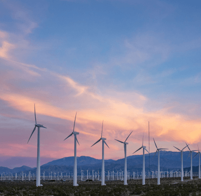 SSE'S IRISH WIND FARM ACHIEVES FIRST POWER 