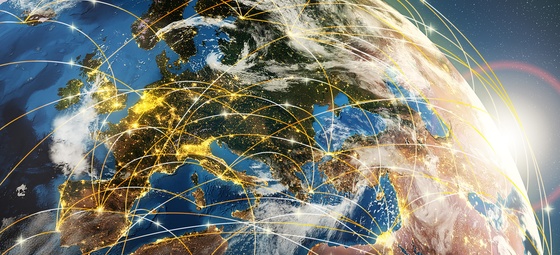 Tech Careers and Language Skills: Why Being Bilingual Gives You the Edge