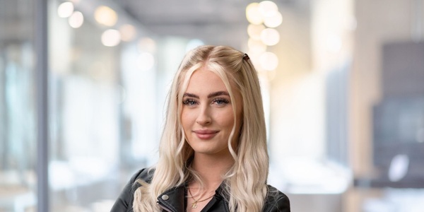 From Recruitment Rookie to Senior Recruitment Consultant: Leah's First Year at Maxwell Bond