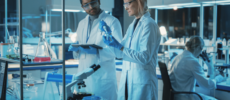 Top Life Sciences Jobs in Pharma & MedTech: Salaries & Benchmarks