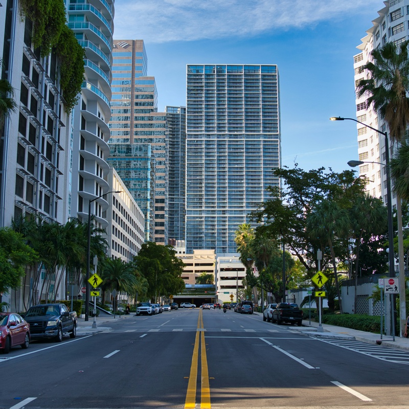 Sales vs Recruitment in Miami: Which Career Is Right for Graduates?