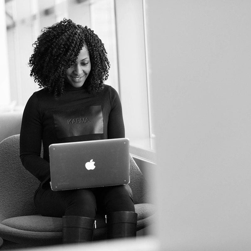 Does Handle Recruitment offer temporary and contract roles?