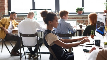 6 Ways to Increase Retention in Graduate Talent