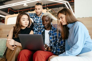 Graduate Job Outlook 2026: Navigating Uncertainty with Soft Skills & AI