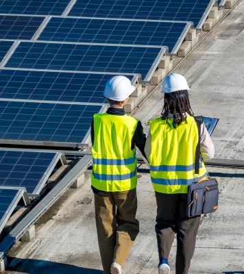 Hire Solar Quality Assurance Engineers: Reducing Rework & EPC Risk