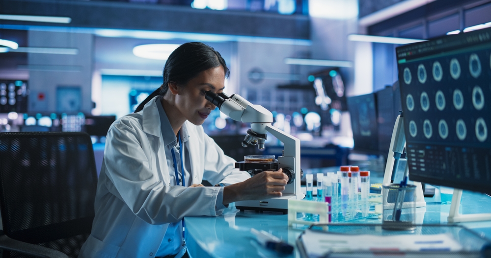 How AI is Transforming the Pharma Industry